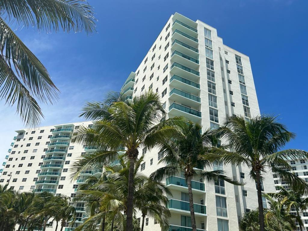 New Luxury Apartment 2Br 2Ba Direct Beach Access Hollywood Ngoại thất bức ảnh
